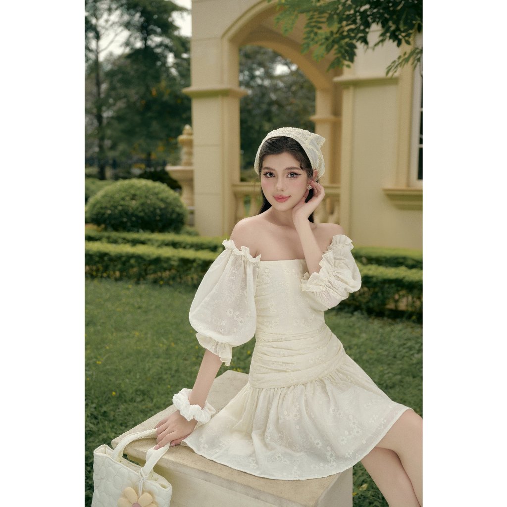 CÉLESTE - Váy Đầm Trễ Vai Dáng Ngắn Xoè Hoa Nhí Tay Lửng Bồng Tiểu Thư Libe Dress | BigBuy360 - bigbuy360.vn