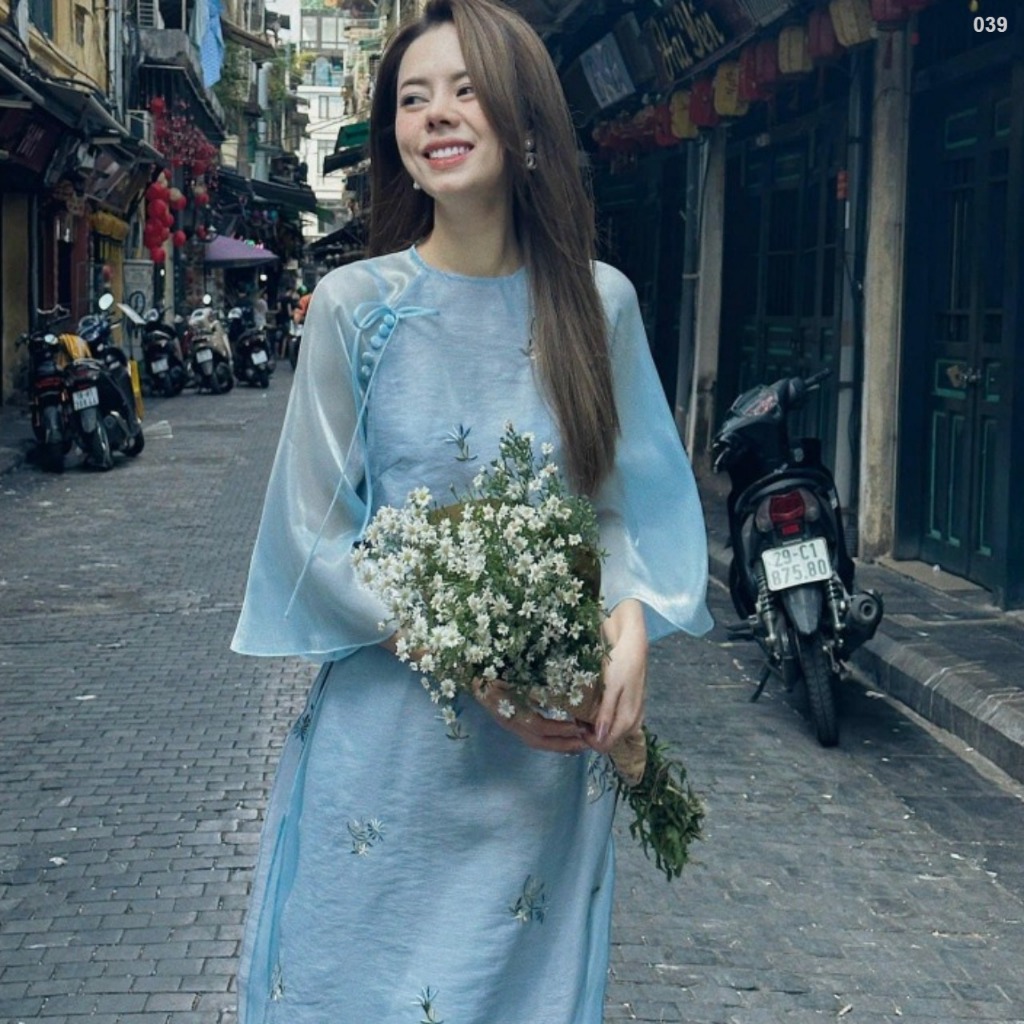 Áo Dài Cách Tân 4 Tà Mộc Linh May Sẵn Tơ Nhăn Xanh Cúc Và Nơ Đính Nổi Tay Loe Cách Điệu