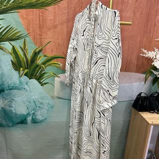 D113 ĐẦM MAXI DÀI CÓ TAY CỔ TRỤ CHẤT LỤA FREESIZE