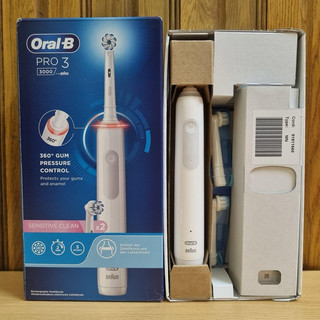 Bàn chải điện Oral B Pro 3 3000