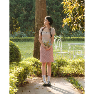 Chân váy dáng lửng nakedbyv - gigi skirt