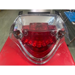 Đèn hậu Sirius R + đuôi bóng,lắp được cho si 50/110( loại tốt không bị mờ và không ố vàng  )