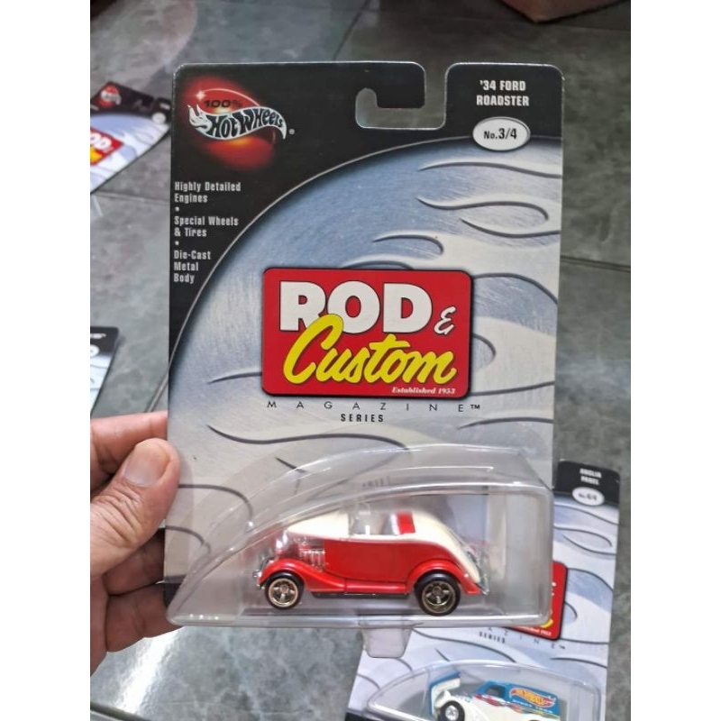 HOT WHEELS 100% 1934 FORD ROADSTER