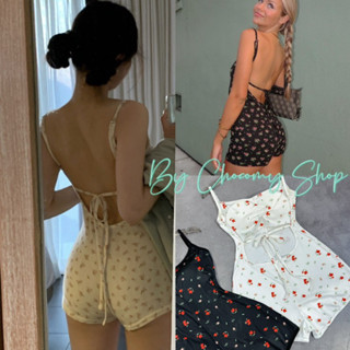 ChocomyShop - Váy jumpsuit hoa nhí hở lưng SẴN MÚT đi biển đi chơi mềm mịn co giãn hottrend hè 2025