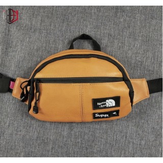 Túi bao tử da Sup x Tnf (Leather Roo II Lumbar Pack Waist Bag)