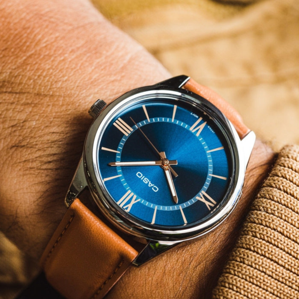 Đồng Hồ Nam Casio Series MTP-V005 Mặt Kính Khoáng Dạ Quang 40mm Dây Da/ Kim Loại Không Gỉ Kháng Nước Chính Hãng | BigBuy360 - bigbuy360.vn