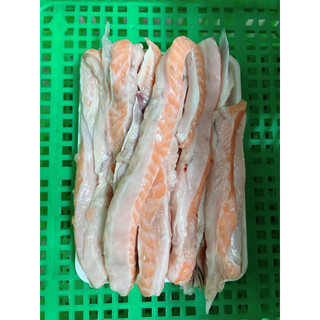 Lườn cá hồi khay 1kg đủ kg (size 2+ cm)