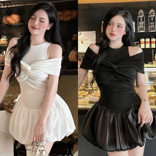Đầm bí khoét vai xoắn ngực kèm quần