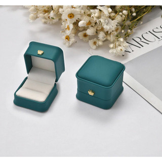 Hộp đựng nhẫn bọc da PU vương miện - Hộp đựng trang sức nhẫn