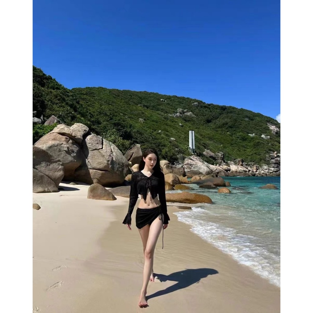 Set bikini đi biển 4 chi tiết sang chảnh dài che khuyết điểm cho nữ. Bikini kèm áo choàng và chân váy ren <50kg - Mã F02 | BigBuy360 - bigbuy360.vn