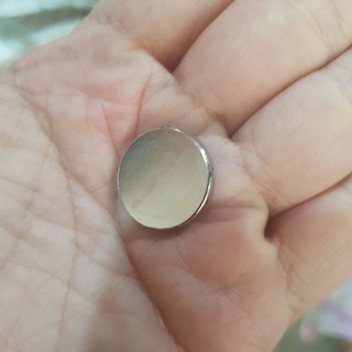 Nam châm gắn thanh treo dụng cụ