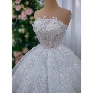 váy cưới cúp ngực