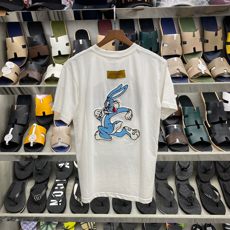 Áo phông thêu thỏ lv bông xù chạy bộ,áo thun nam nữ thêu bông xù chữ lv hình thỏ sau lưng cao cấp
