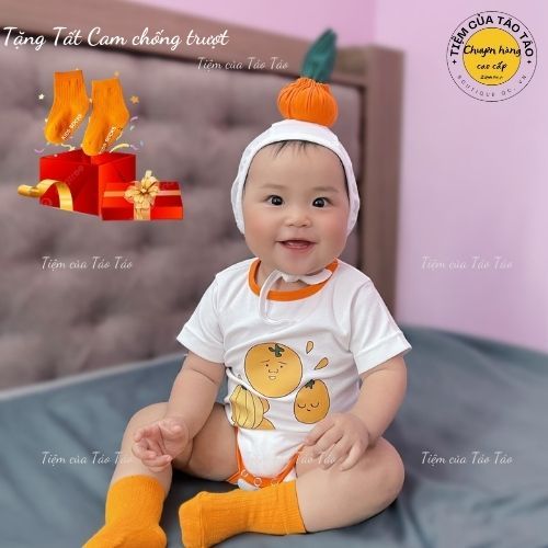 (HÀNG CÓ SẴN) - Set bodysuit CAM QUÝT cover ikii Hàn Quốc kèm mũ, tặng tất Cam cho bé trai, bé gái ,