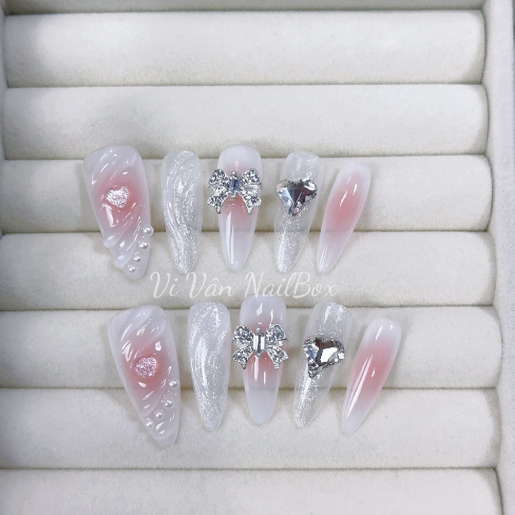 Nail box đính đá
