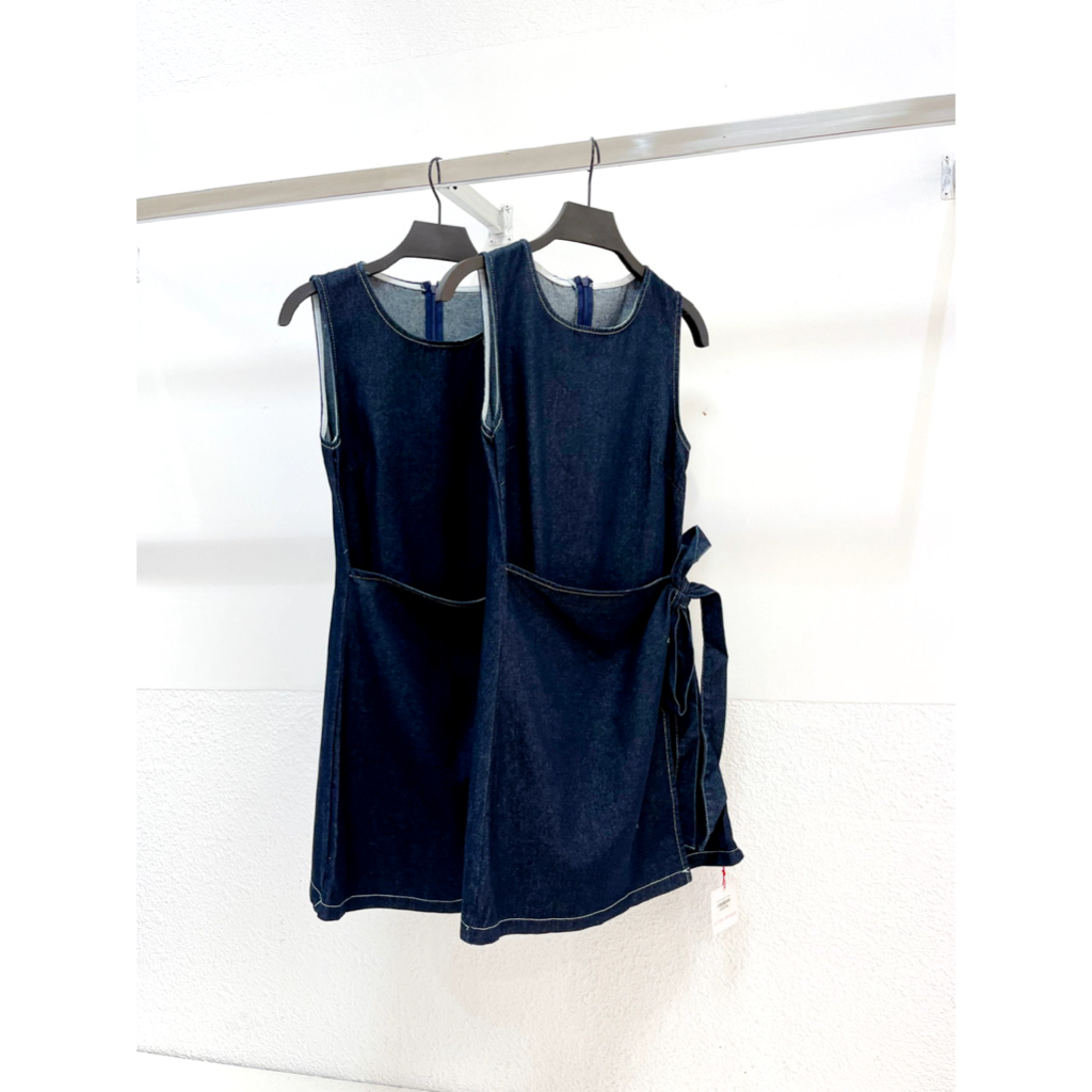 AfterBefore | Đầm Denim Sát Nách Vạt Đắp