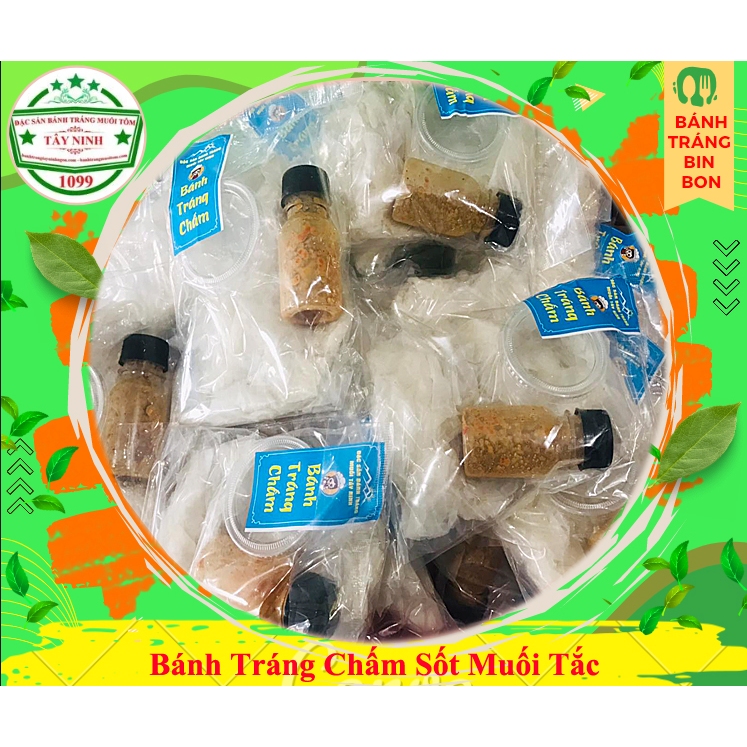 Bánh tráng chấm sốt muối tắc sệt