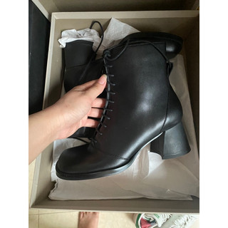 Boots cao cổ da PU màu đen