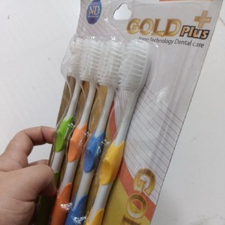 vỉ 4 bàn chải đánh răng Gold Plus