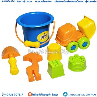Bộ đồ chơi xúc cát mini cho bé gồm 1 xô, 1 xe ben, 1 xẻng và 4 khuôn (HKM Abbott)