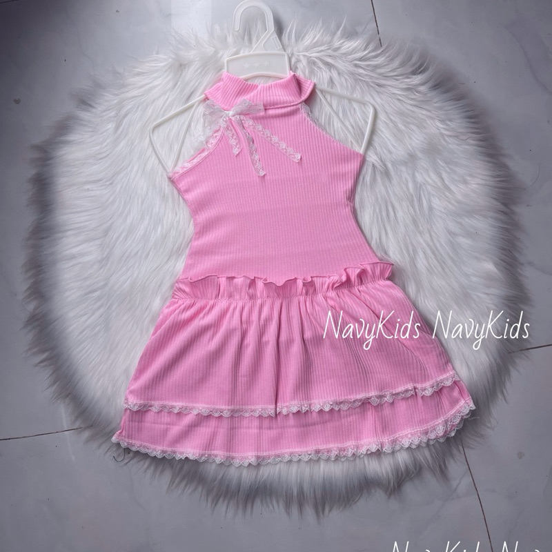 đầm phối ren xinh xắn