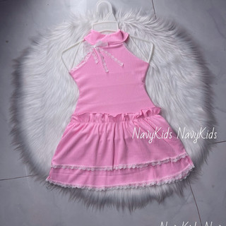Đầm phối ren xinh xắn