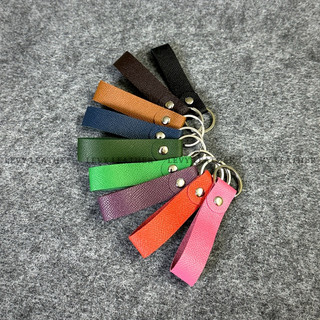 Móc khoá da bò epsom levy handmade khắc tên theo yêu cầu