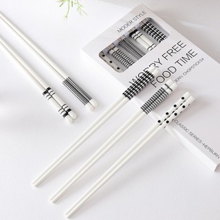 Set 5 đôi đũa gốm sứ cao cấp chịu nhiệt tốt họa tiết cực xinh kèm hộp sang xịn dùng trong gia đình hoặc làm quà tặng QM