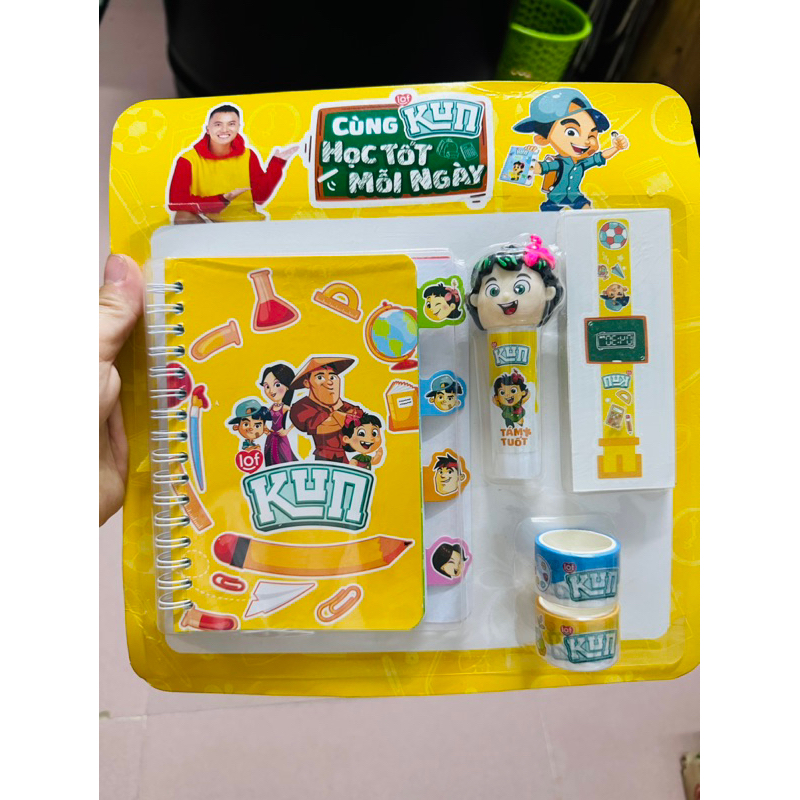 Bộ dụng cụ học tập KUN