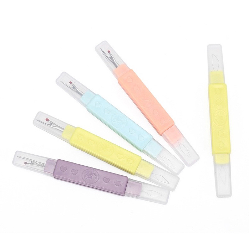 Dụng cụ xỏ chỉ + tháo chỉ 2 trong 1 có nắp đậy