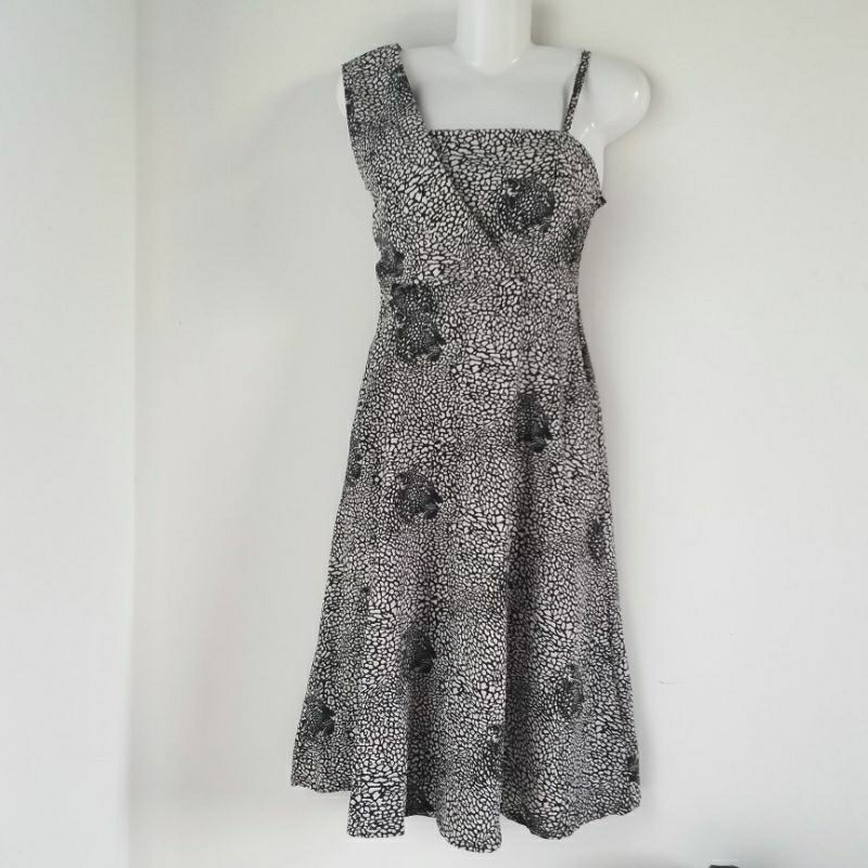 Đầm secondhand T30, đầm dự tiệc dáng dài chất đẹp, eo- lưng bo chun, có túi sườn, size M(N90-94cm E7