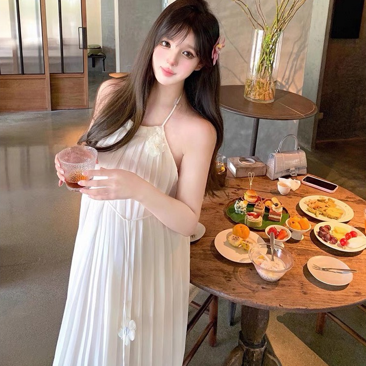 Đầm Maxi Đi Biển Suông Cổ Yếm Xếp Ly Lưng Hở Gợi Cảm Kiểu Hàn Quốc Geisha