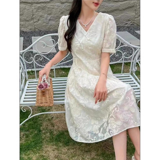 Tơ nhật thêu hoa