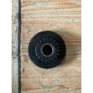 Bánh răng đề xe máy SYM star 110cc cũ hàng zin tháo xe