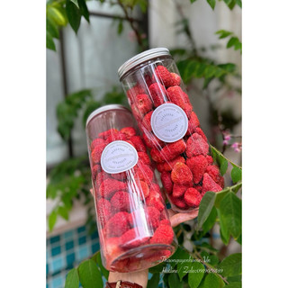 Dâu tây sấy giòn rụm như bim bim