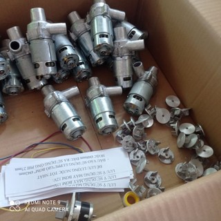 máy bơm nước 12 v