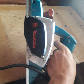 Bào Makita lưỡi 82 nội địa nhật 580W