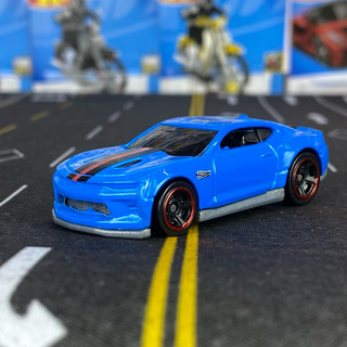 Xe mô hình hot wheels 2018 camaro ss màu xanh dương tỉ lệ 1:64