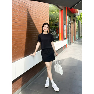 Set chân váy mini + áo thun croptop