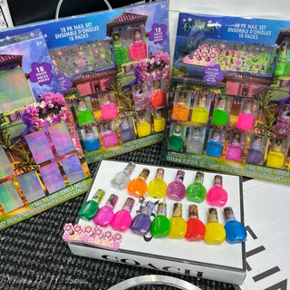SET BỘ SƠN MÓNG TAY SẮC MÀU