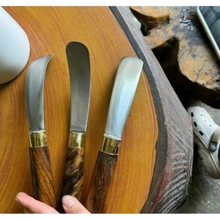 Dao lấy cơm dừa không rỉ