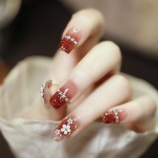  Nail box Móng tay giả màu đỏ đính đá đính hoa Nail xinh Móng tay ngắn đính đá 