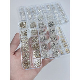 Khay đá nail, đá gắn đính móng tay size siêu nhí, loại siêu sáng chân bằng giả úc_ Trung Pham Nail