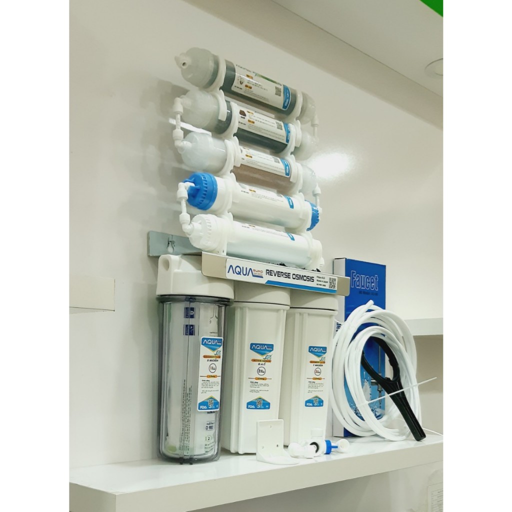 Bộ lọc tinh khiết 8 cấp lọc, công nghệ nano , không dùng điện, không nước thải Aqua