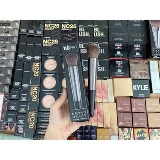 Cọ tán nền pro optical blurring brush f105