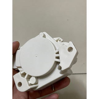 van xả máy giặt Sharp trắng