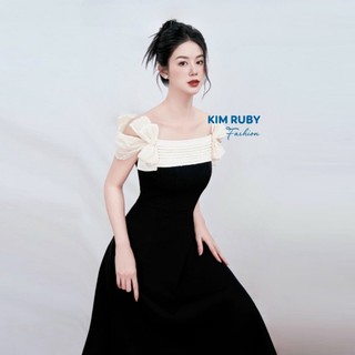 Đầm thiết kế dáng dài dự tiệc 2 lớp hở vai đính nơ Kim Ruby Fashion chất cotton lạnh phối ren