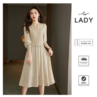 Váy len ren LaLADY - Với thiết kế váy chiết eo và chất len dệt kim dày dặn mang lại cảm giác thanh lịch, nữ tính cho ce