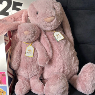 Thỏ jellycat luxe rosa