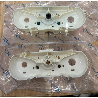 Ốp bảng công tắc điều hoà Toyota Inova 2006-2015